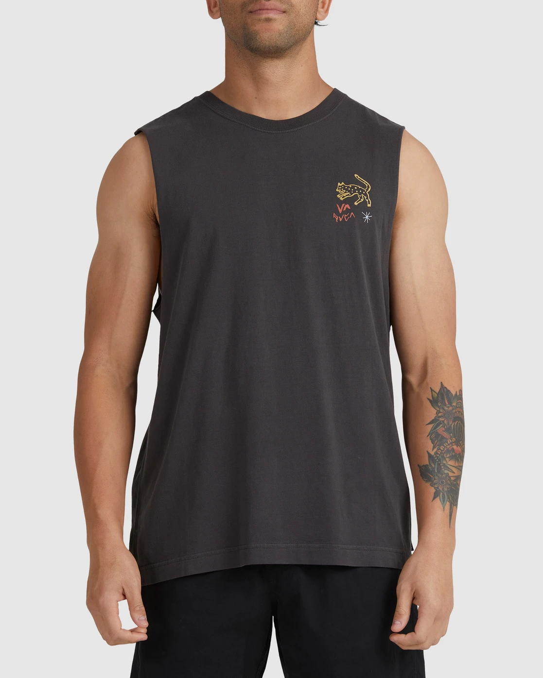 RVCA Muscle Petroglyph Washed Black 1 RVCA Muscle Petroglyph Washed Black