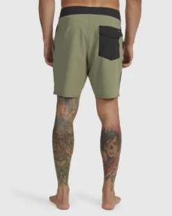 RVCA Boardshorts Balance Trunk 18inch Agave -Sports Fashion Clothing Store avybs00185 gjg0 1