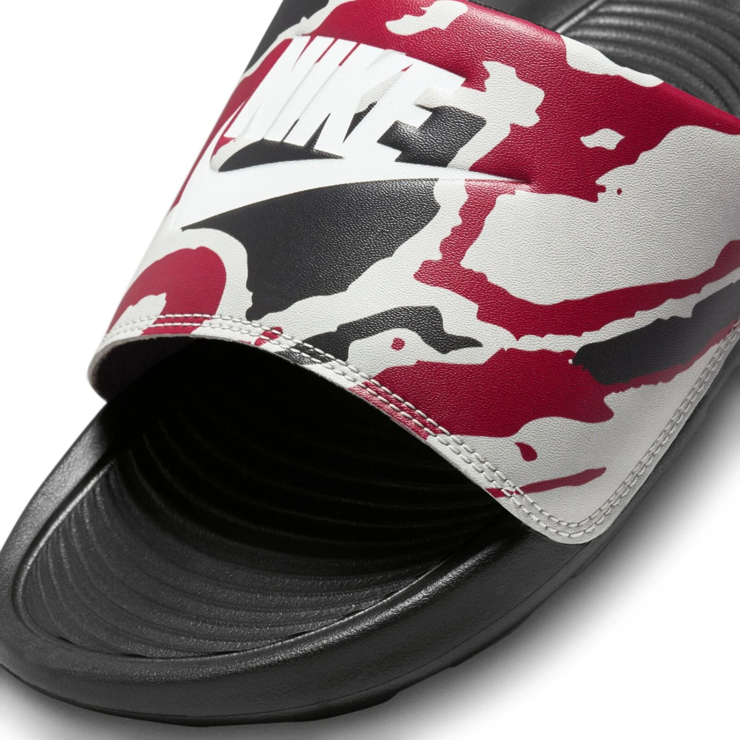 Nike Slides Victori One Black/White/Red Camo 4 Nike Slides Victori One Black/White/Red Camo - Image 4